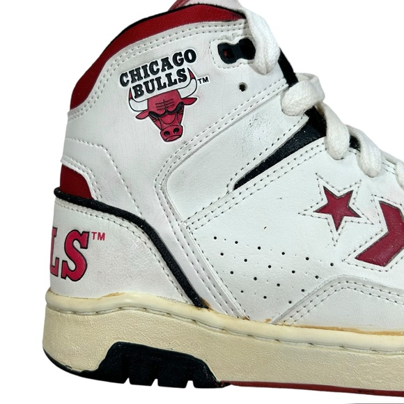 VTG 80s Converse NBA Basketball Chicago Bulls Sneakers Size 6.5 Right Shoe Only - Picture 3 of 16